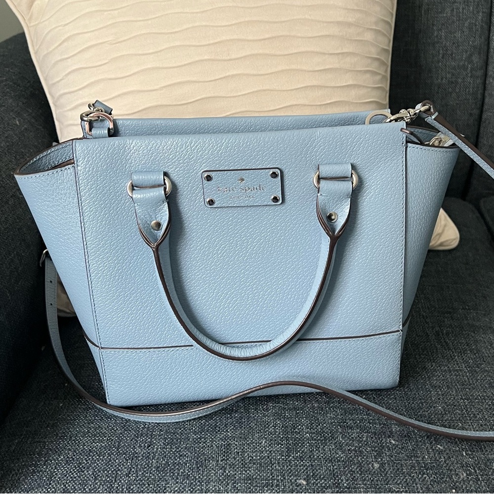 Gently used Kate spade crossbody purse